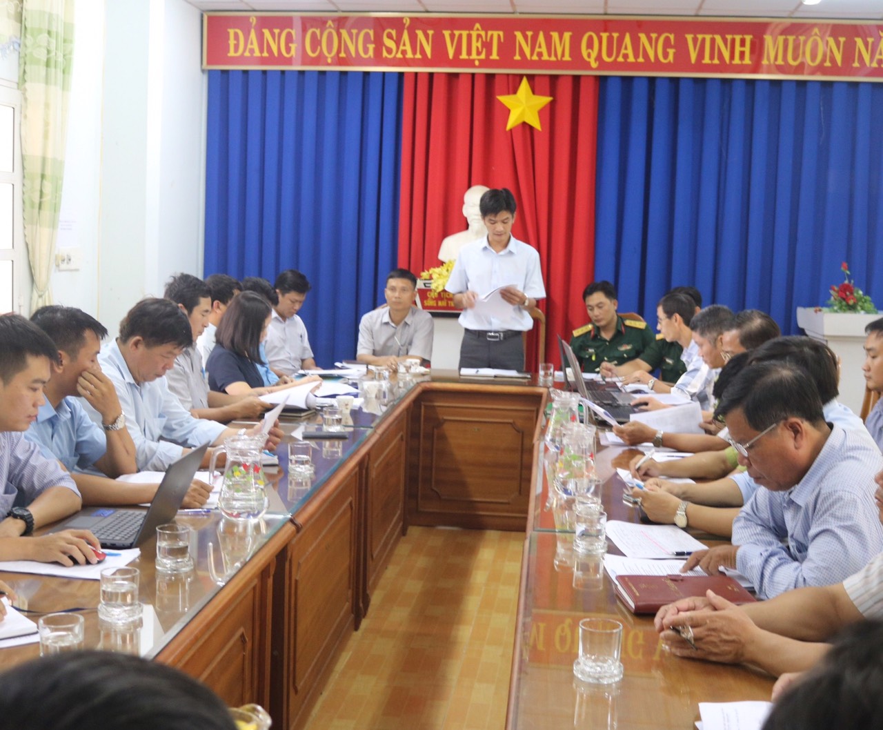 Ảnh: Đồng chí Nguyễn Văn Long, Phó Giám đốc Quỹ BVPTR chủ trì cuộc họp